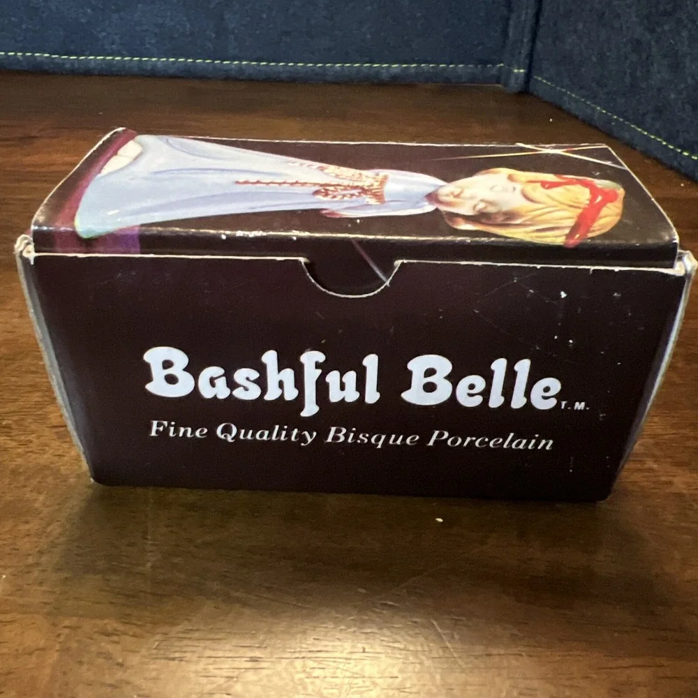 Angel‎ Bell,Bashful Belle, JASCO, Porcelain, Vintage, Christmas, W/Tag, 1978 box